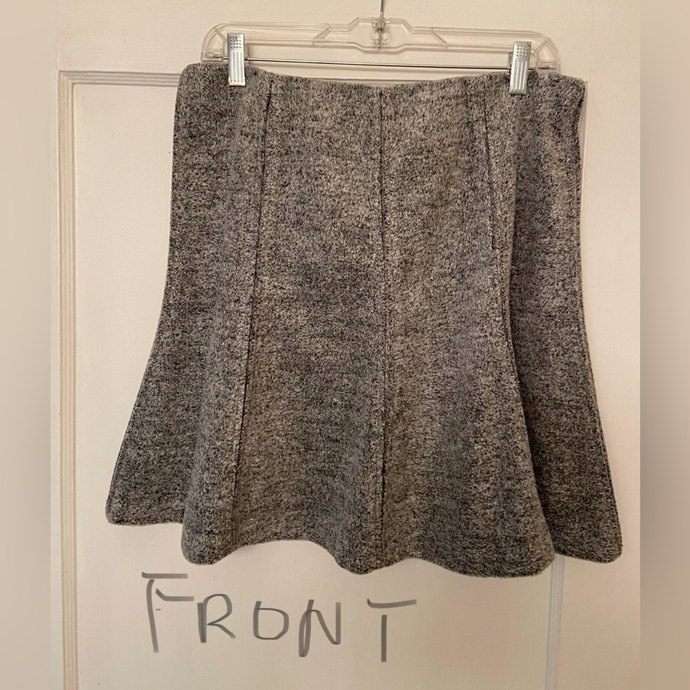 LOFT skirt…gray with some black and white